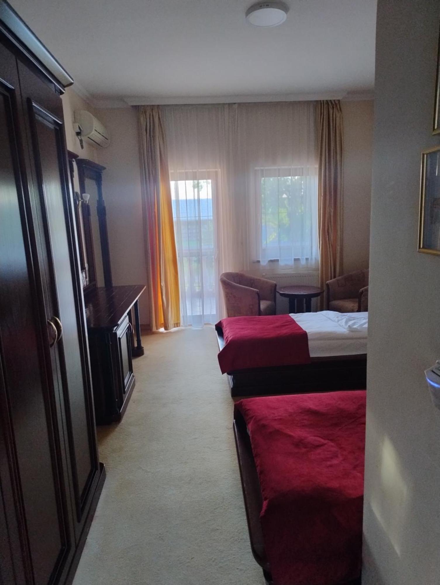 Hotel Villa Majur Subotica Eksteriør billede