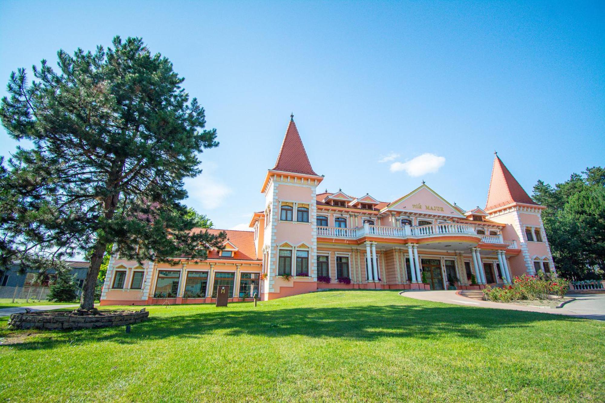 Hotel Villa Majur Subotica Eksteriør billede